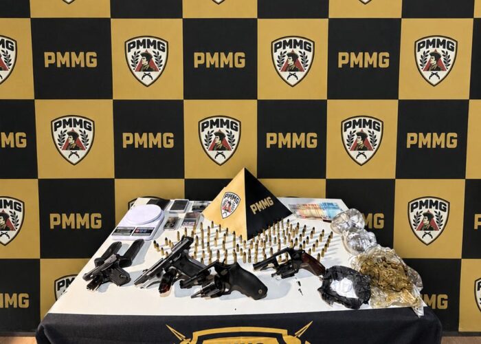 Operação conjunta prende foragidos, apreende armas e drogas em Patos de Minas