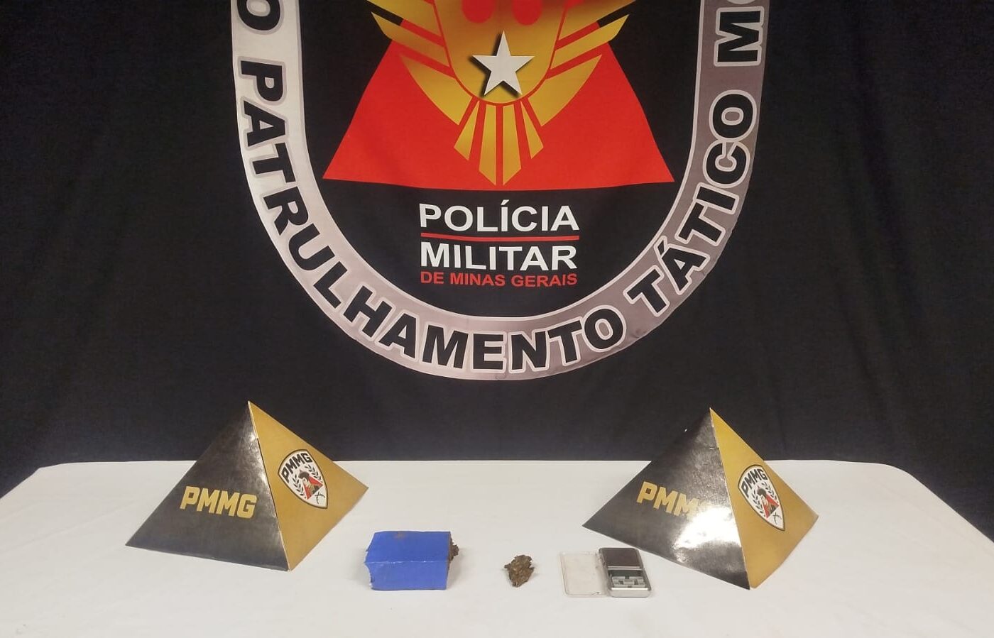 Polícia Militar intensifica combate ao tráfico e apreende drogas no bairro Enéas, em Patrocínio